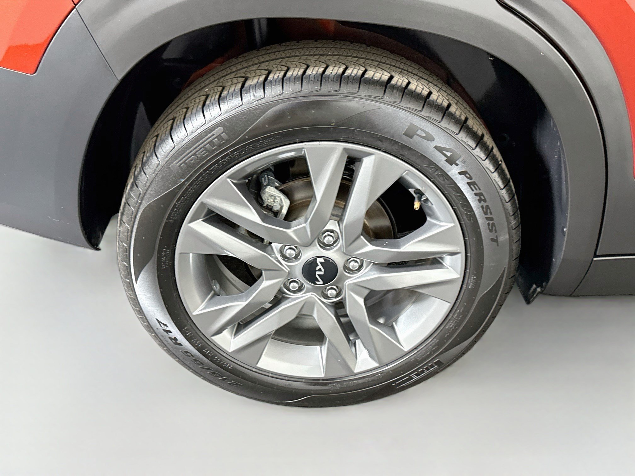 Used 2022 Kia Seltos S FWD image 33