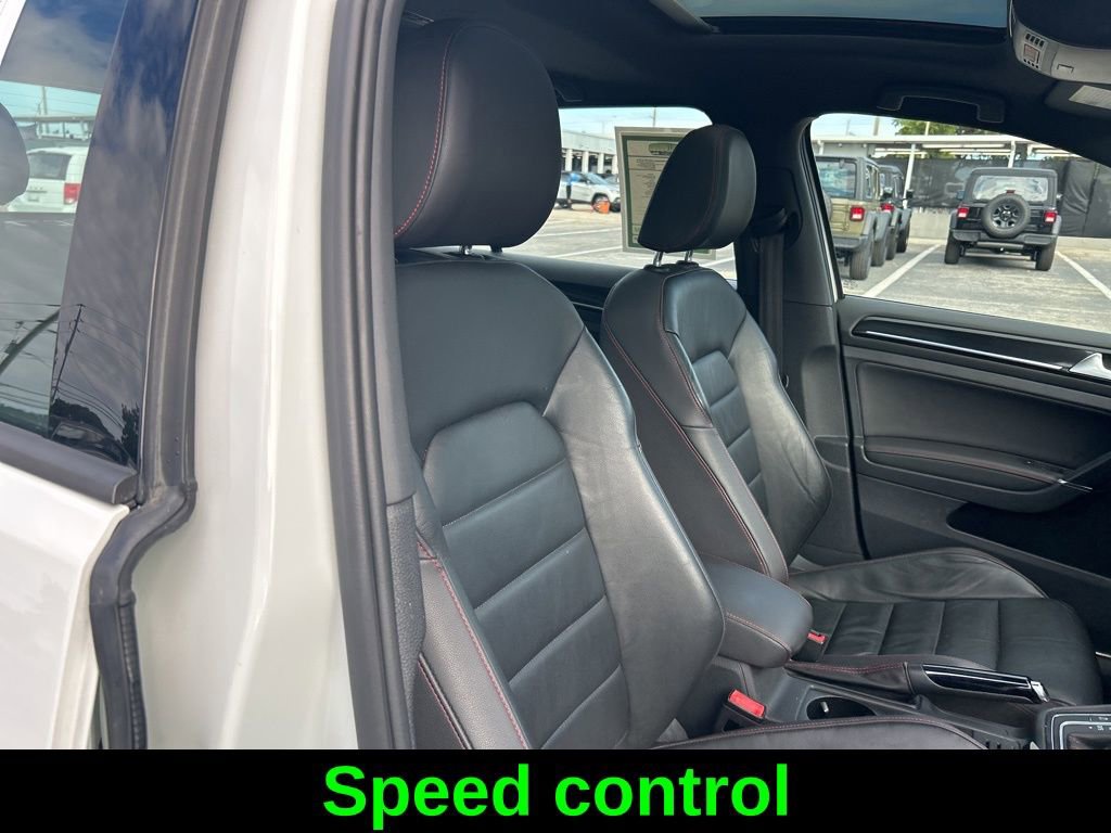 Used 2015 Volkswagen Golf 4-Door image 22