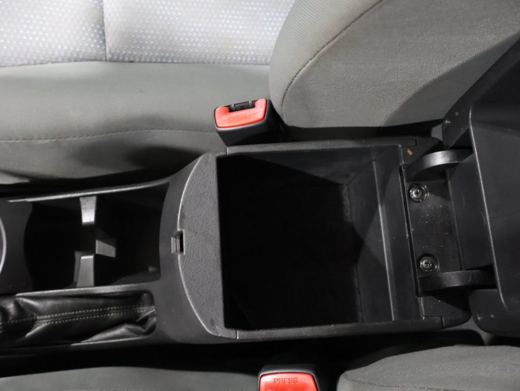 Used 2009 Toyota Matrix FWD image 25
