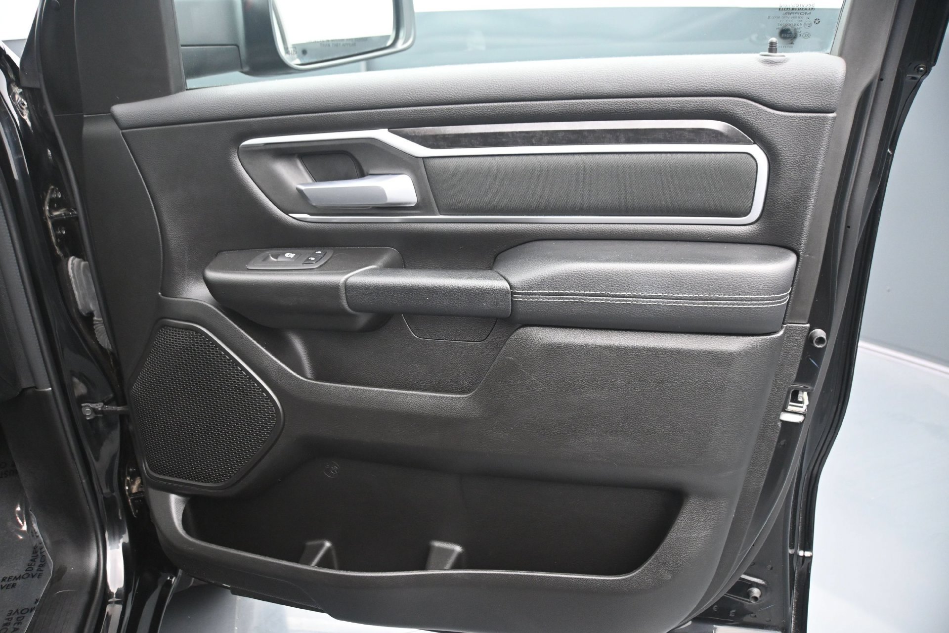 Used 2023 RAM 1500 Big Horn AWD/4WD image 12