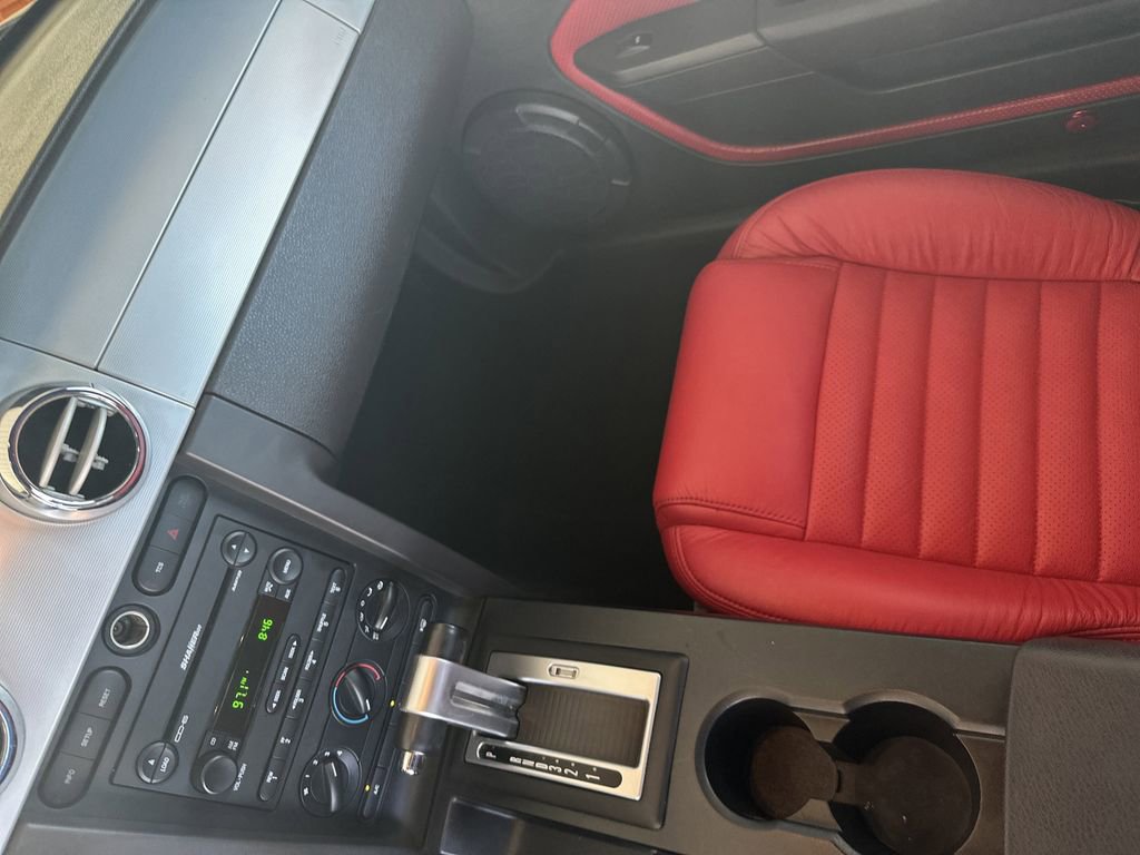Used 2006 Ford Mustang GT Premium image 23