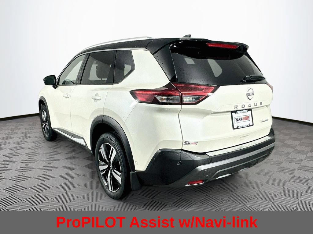 Certified 2023 Nissan Rogue SL w/ SL Premium Package AWD/4WD image 9
