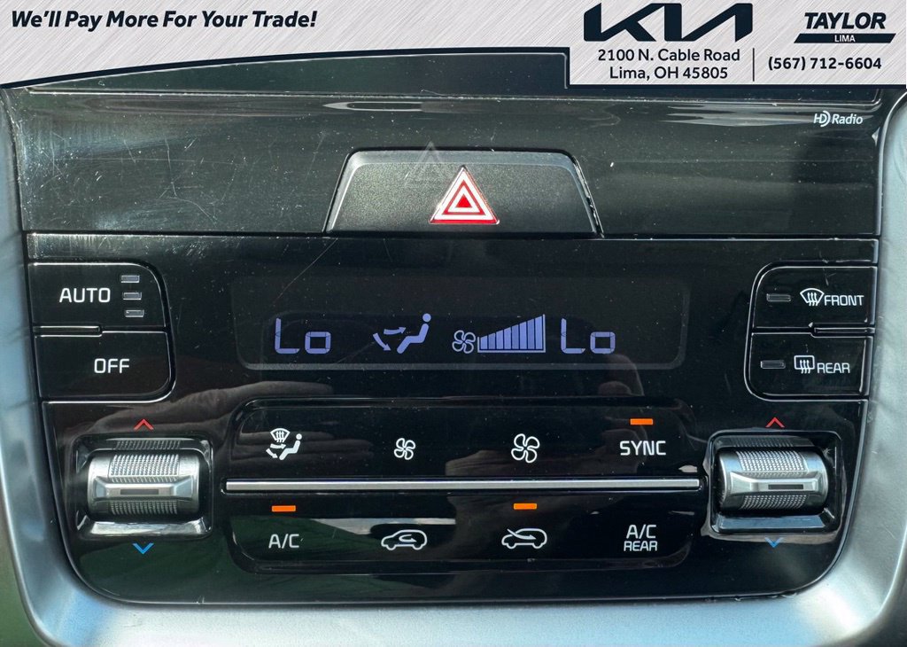 Used 2023 Kia Sorento AWD image 7