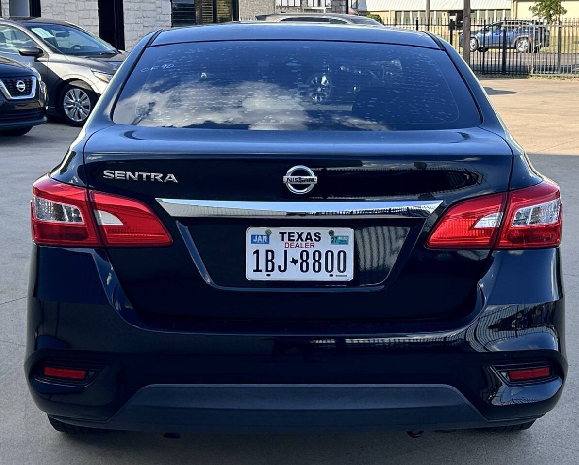 Used 2016 Nissan Sentra S FWD image 4