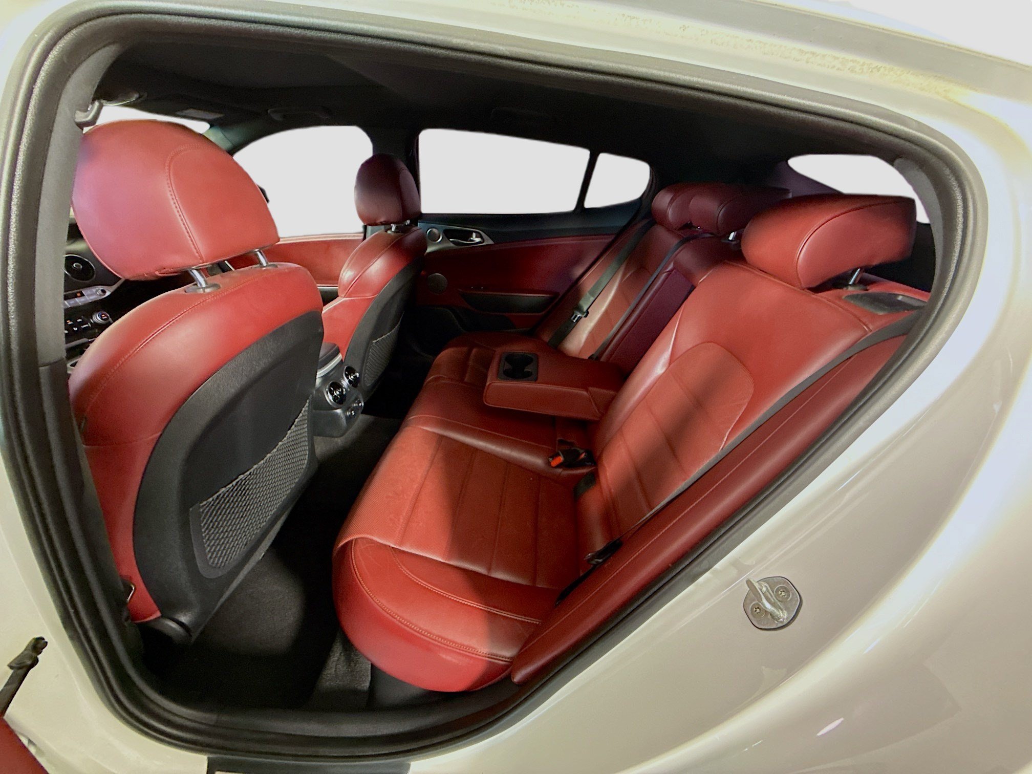 Used 2019 Kia Stinger GT2 AWD/4WD image 25