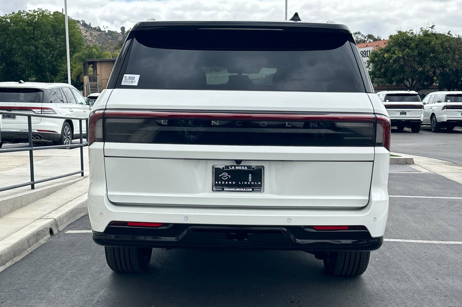 New 2026 Lincoln Navigator L Black Label AWD/4WD image 4