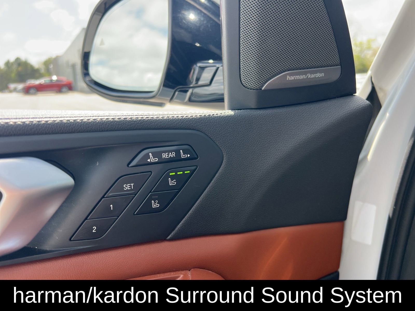 Used 2021 BMW X7 xDrive40i w/ M Sport Package image 14