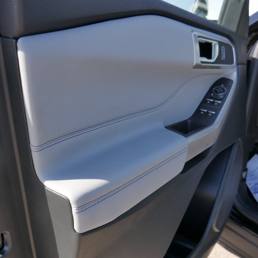 Used 2023 Ford Explorer XLT w/ Equipment Group 202A image 68