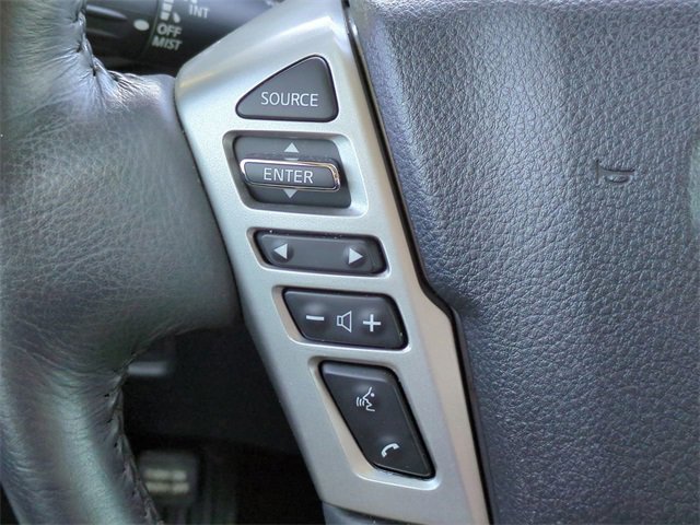 Used 2024 Nissan Titan SV w/ SV Convenience Package image 24