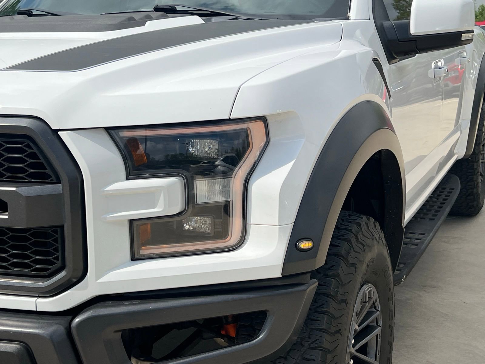 Used 2020 Ford F150 Raptor w/ Equipment Group 802A Luxury AWD/4WD image 4