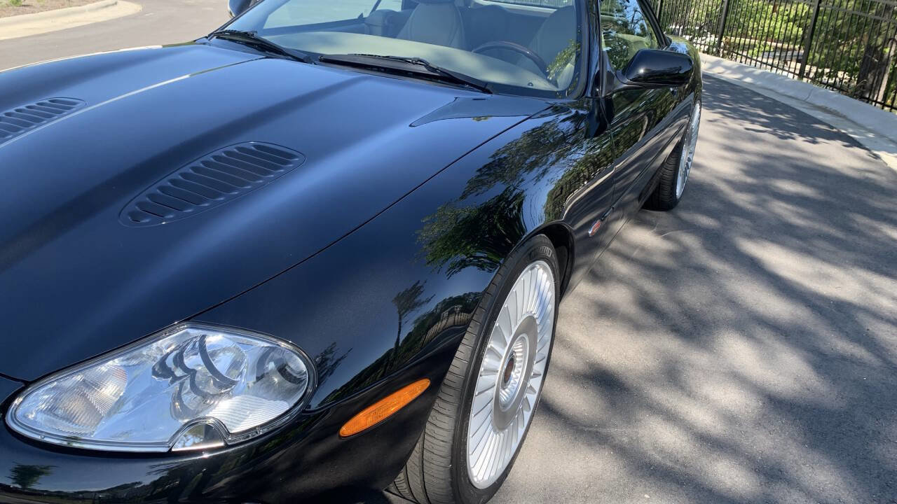 Used 2000 Jaguar XK8 Convertible RWD image 22