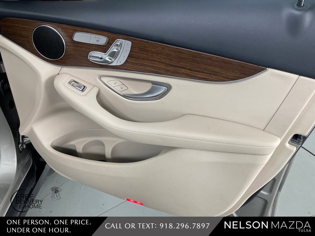 Used 2022 Mercedes-Benz GLC 300 4MATIC image 41