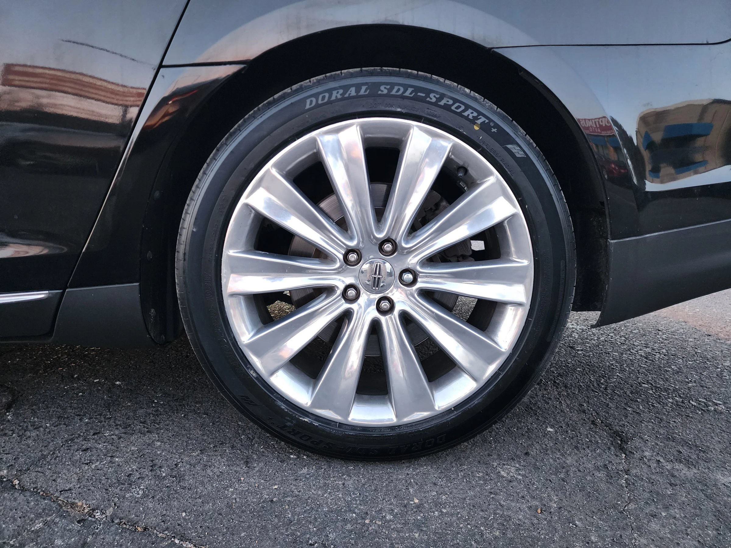 Used 2016 Lincoln MKS AWD w/ Equipment Group 201A image 20