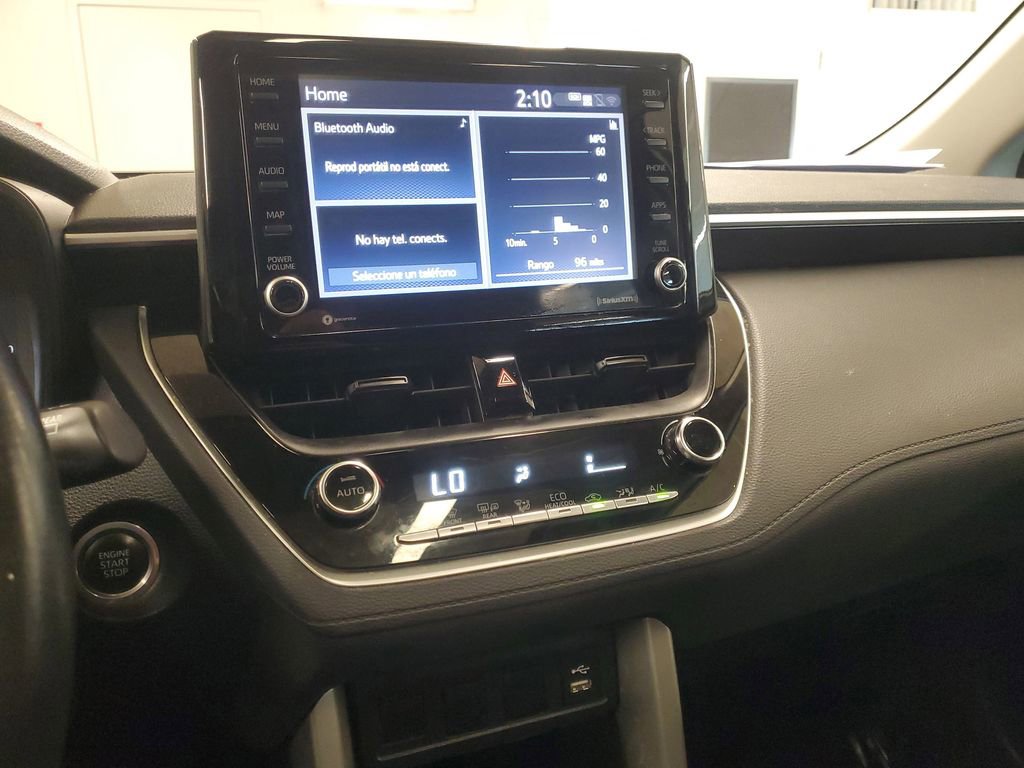 Used 2022 Toyota Corolla Cross LE w/ Moonroof Package image 25