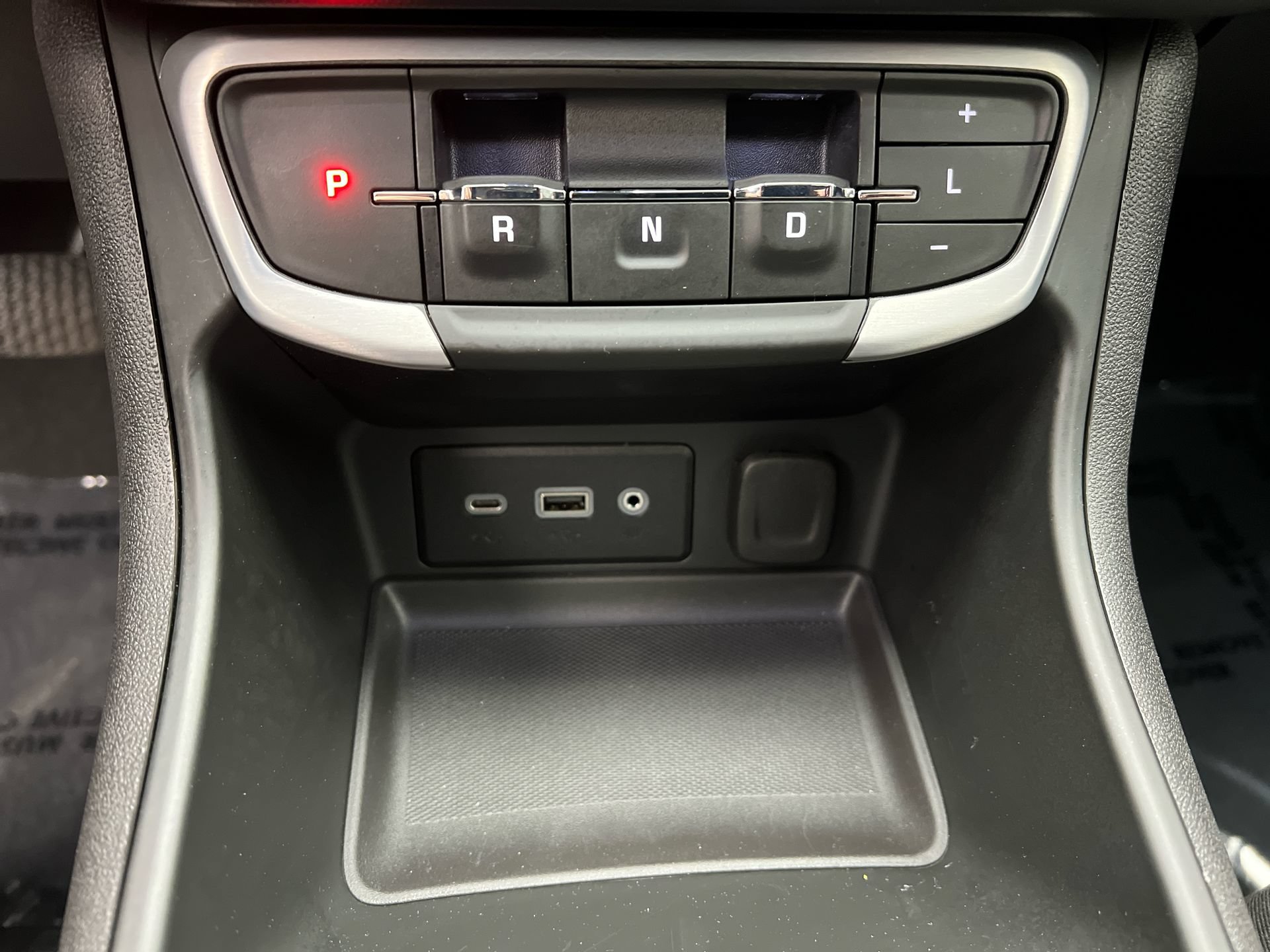 Used 2022 GMC Terrain SLE FWD image 15