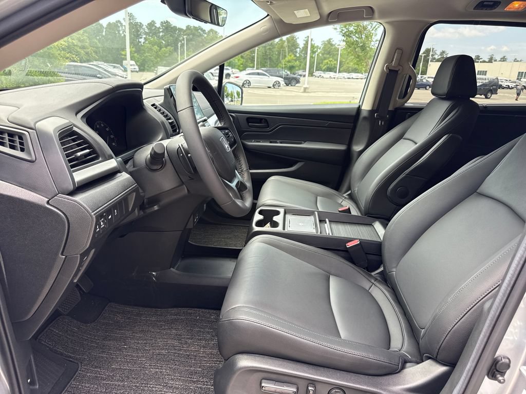 Certified 2026 Honda Odyssey EX-L image 13