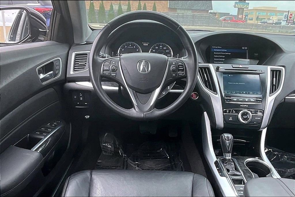 Used 2018 Acura TLX w/ Technology Package image 17
