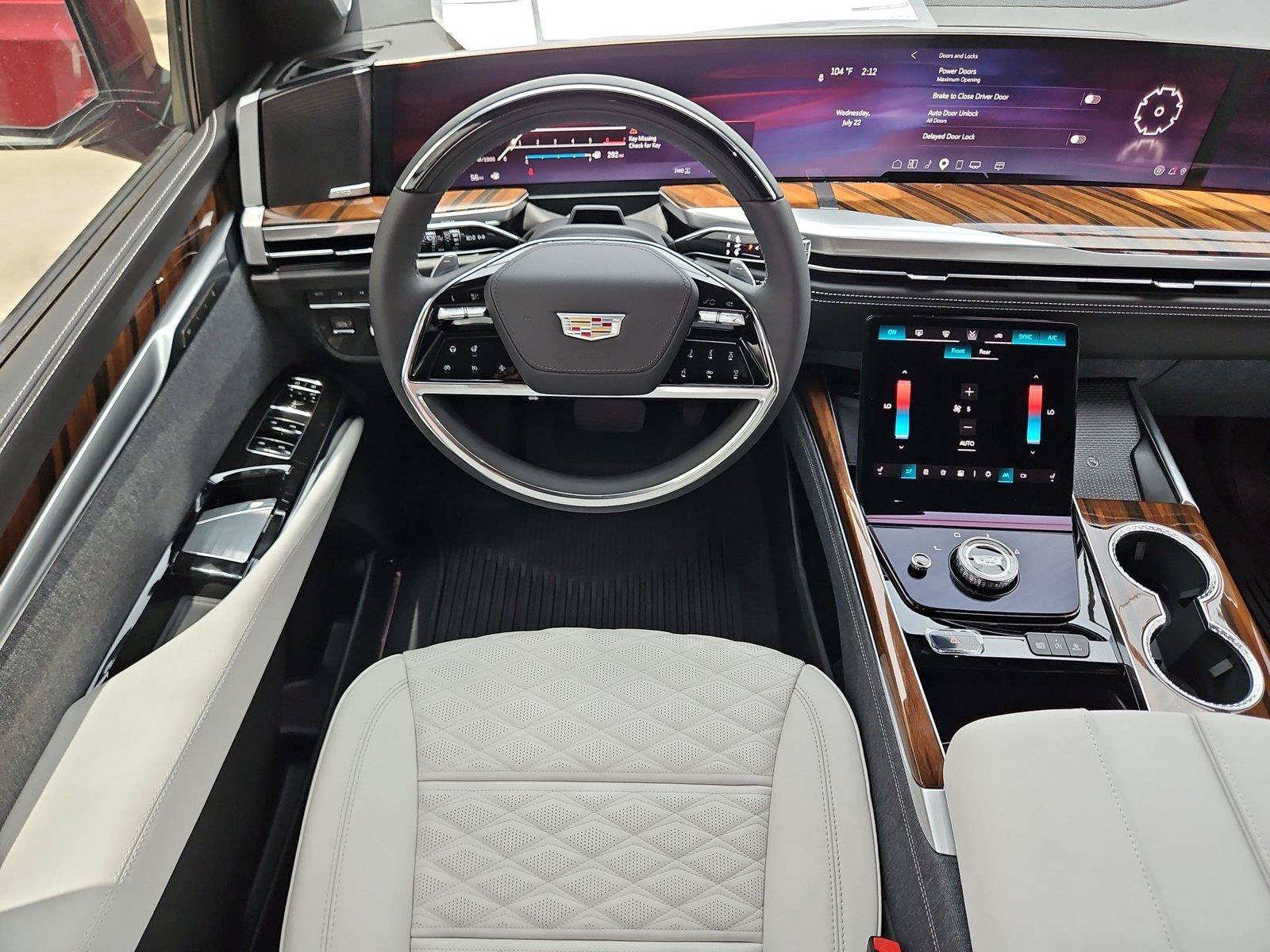 New 2026 Cadillac Escalade ESV Platinum Sport w/ LPO, ONYX Package AWD/4WD image 14