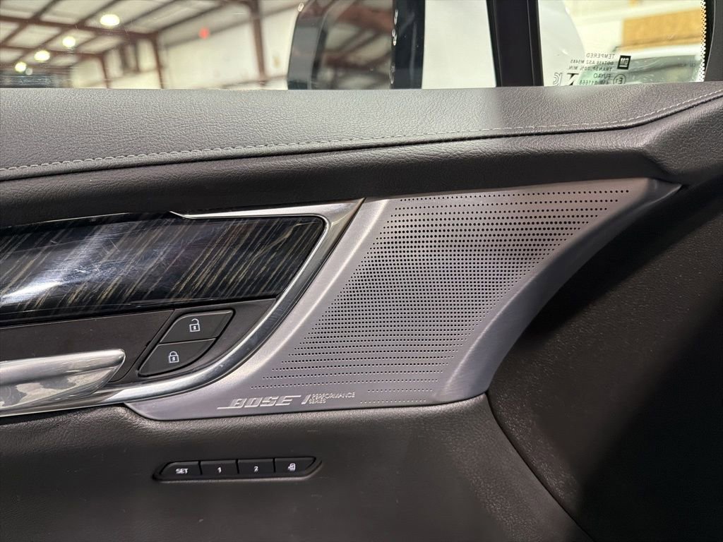 Used 2023 Cadillac XT6 Premium Luxury image 28