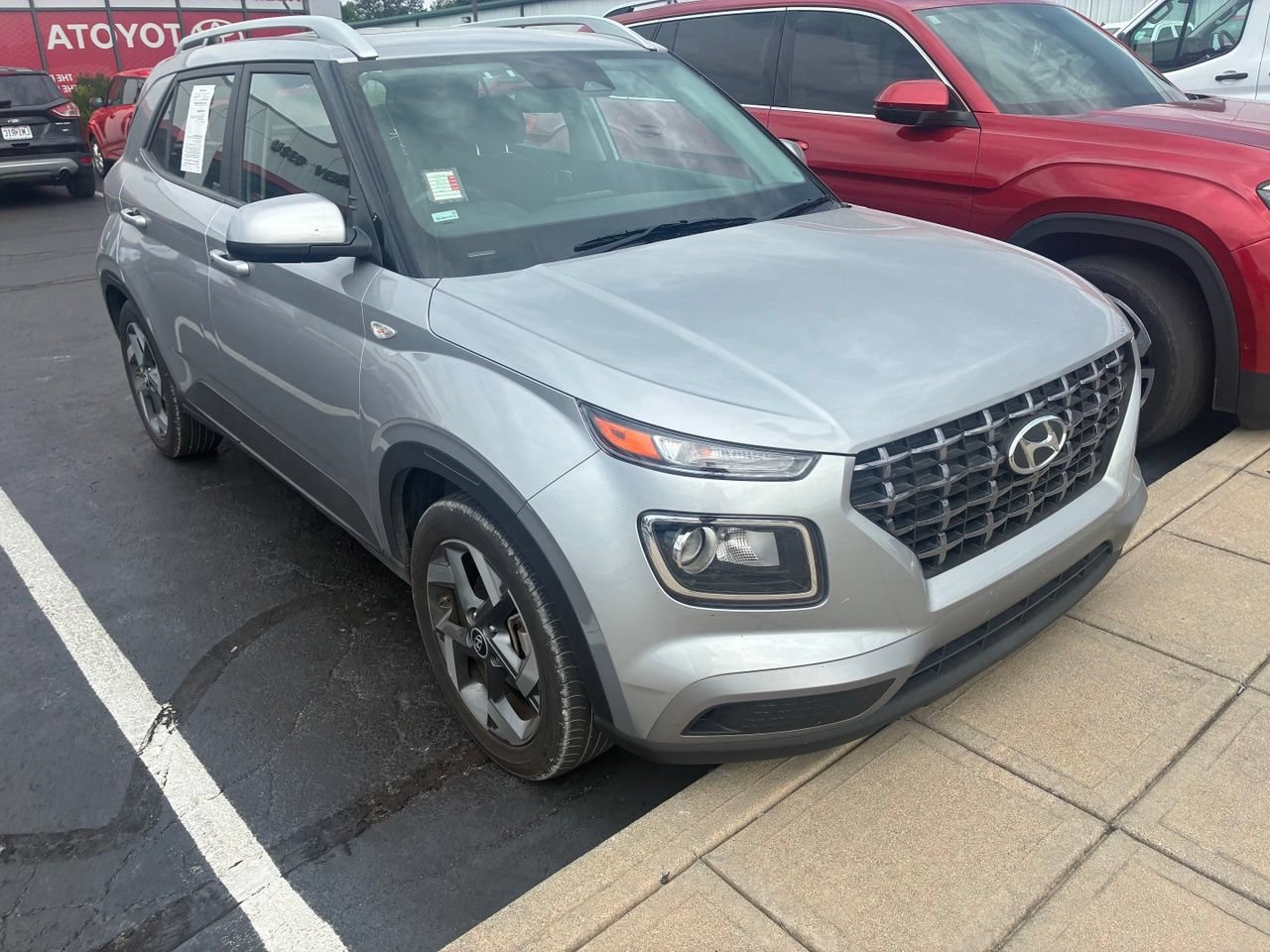Used 2025 Hyundai Venue SEL