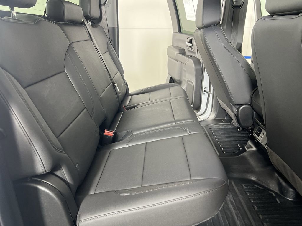 Used 2025 GMC Sierra 2500 Pro image 24