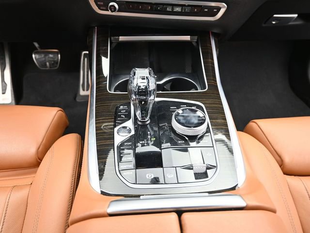 Used 2021 BMW X7 xDrive40i w/ M Sport Package image 15