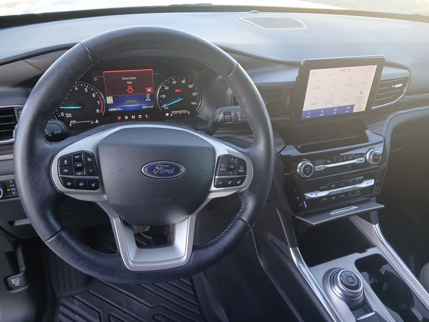 Used 2023 Ford Explorer Limited AWD/4WD image 24
