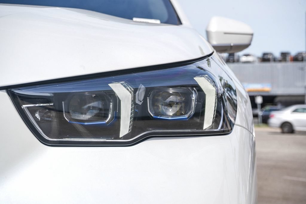 Used 2026 BMW 530i RWD image 10