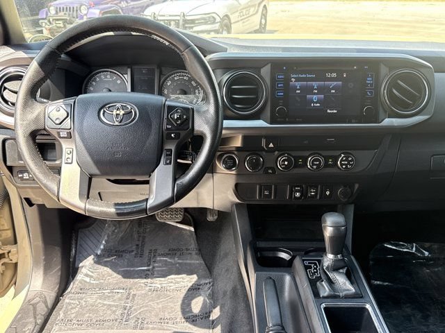 Used 2019 Toyota Tacoma TRD Off-Road AWD/4WD image 6