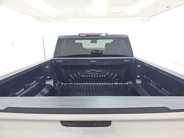 Used 2022 Chevrolet Silverado 1500 LT AWD/4WD image 17