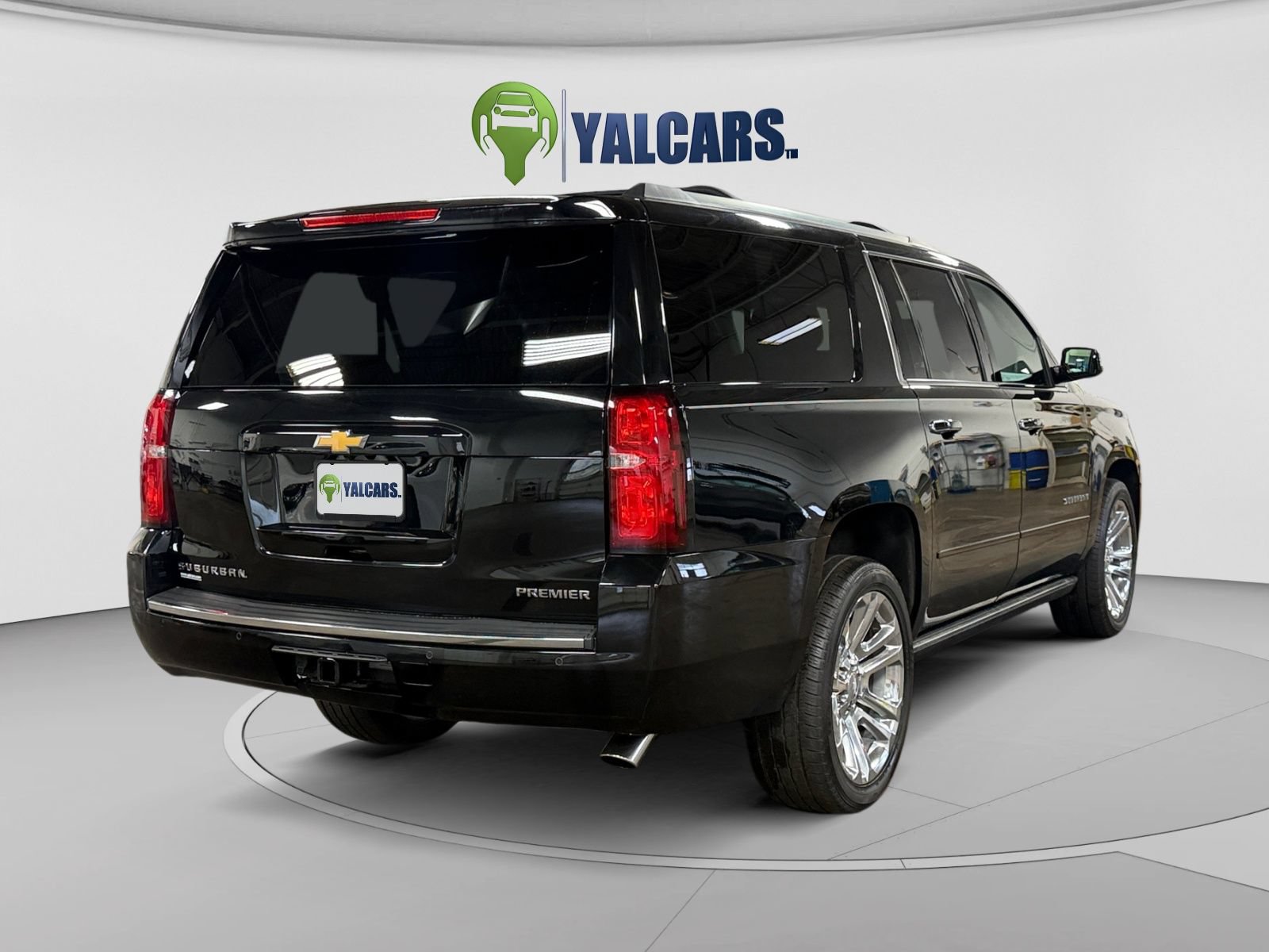Used 2020 Chevrolet Suburban Premier w/ Premier Plus Edition AWD/4WD image 5