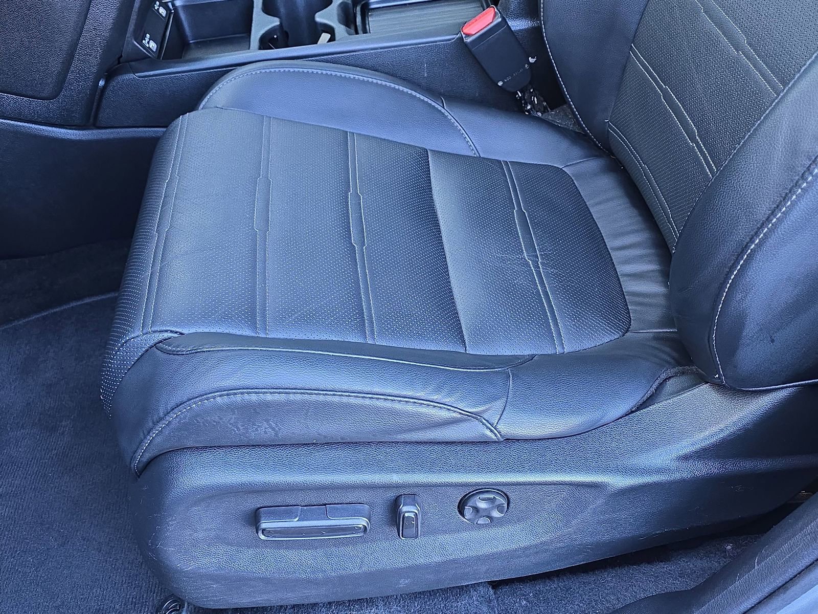 Used 2020 Honda CR-V EX-L image 29