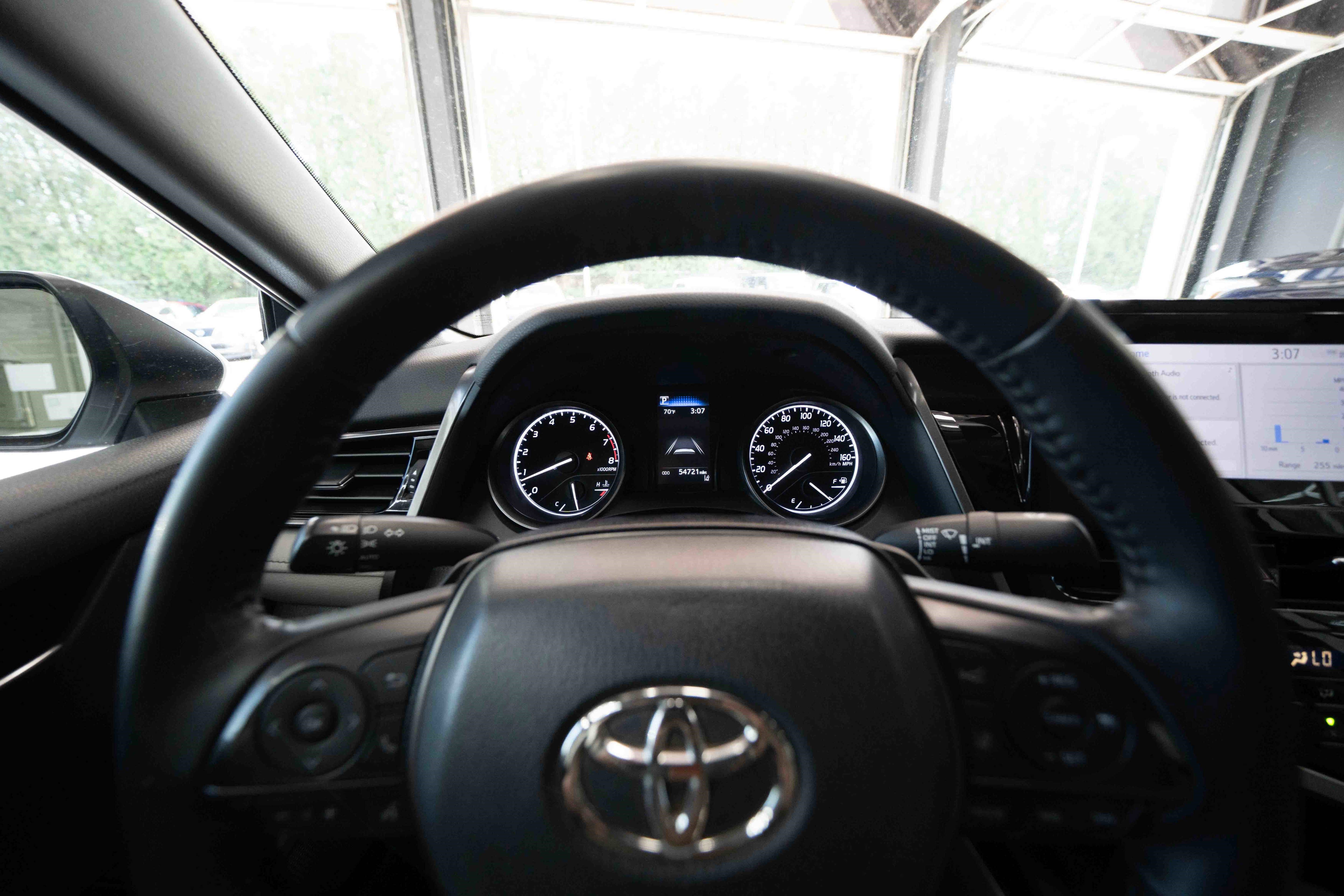 Used 2022 Toyota Camry SE FWD image 15