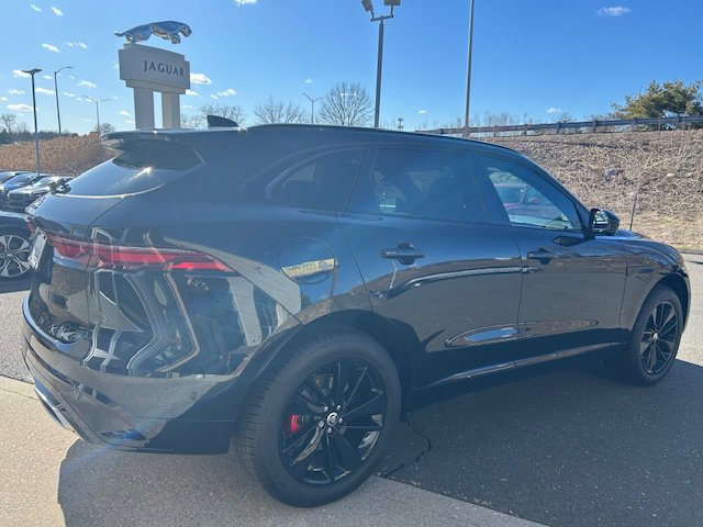 New 2025 Jaguar F-PACE R-Dynamic S image 6