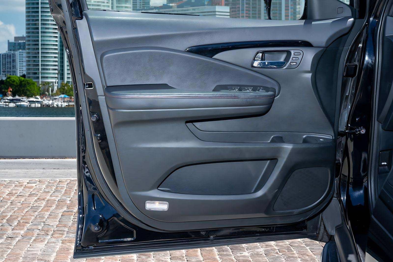 Certified 2023 Honda Ridgeline Black Edition image 11