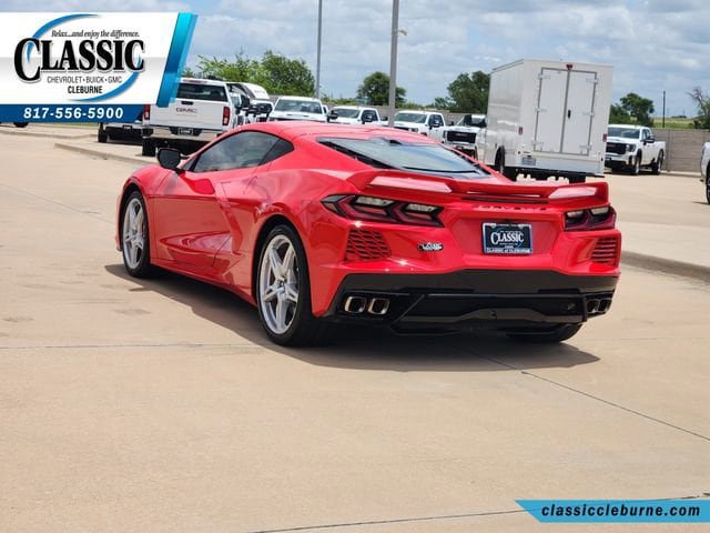 Used 2021 Chevrolet Corvette Stingray Premium Cpe w/ Z51 Performance Package RWD image 6
