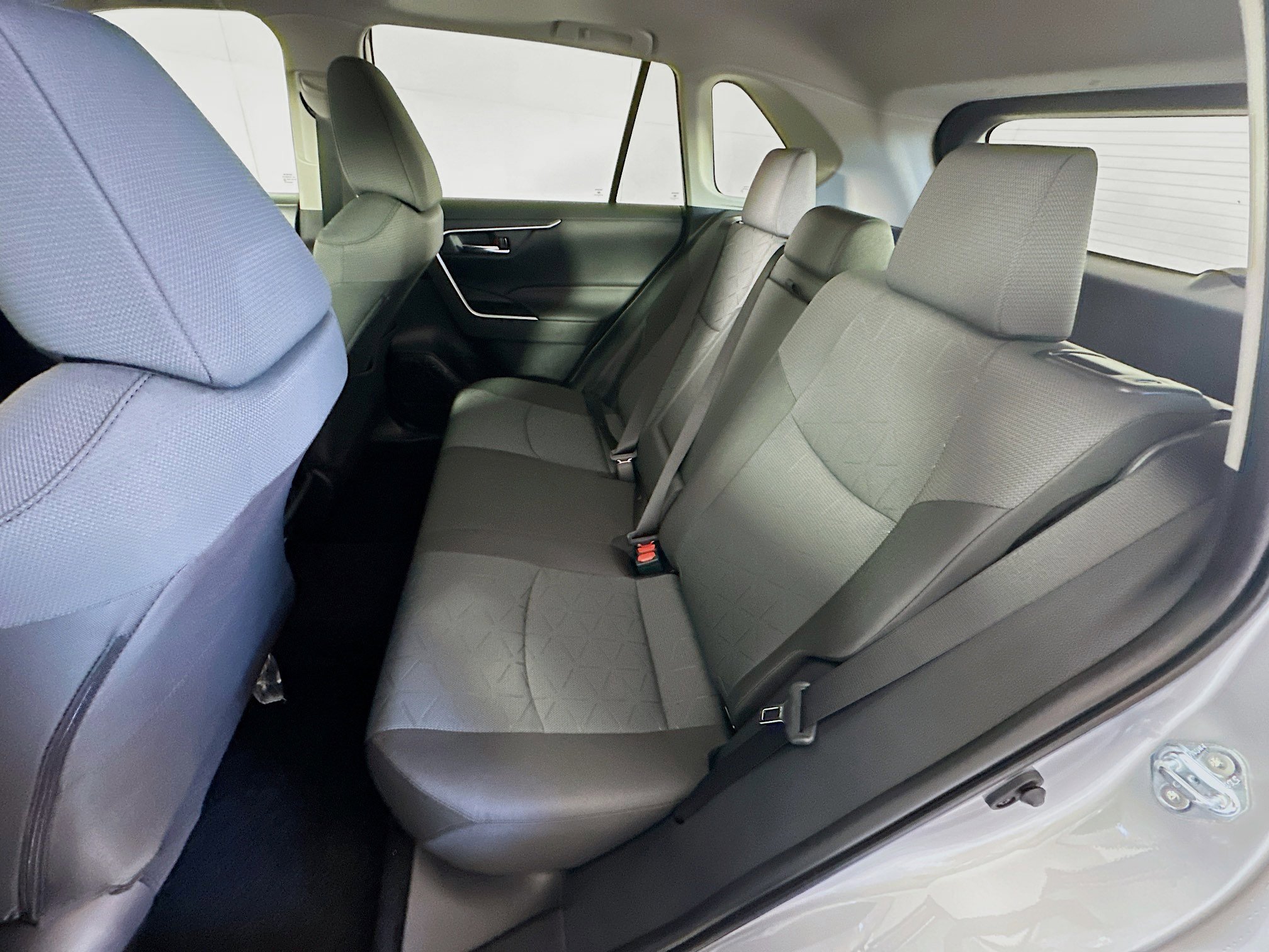 Used 2025 Toyota RAV4 XLE w/ Convenience Package image 29