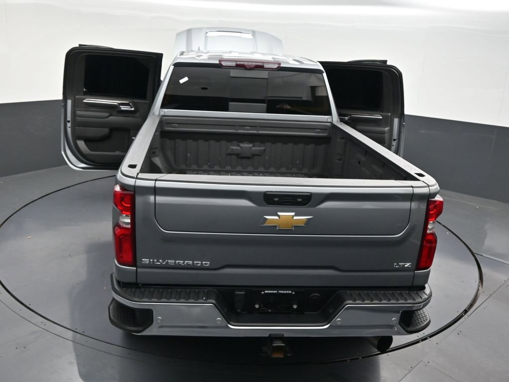 Used 2024 Chevrolet Silverado 2500 LTZ w/ LTZ Premium Package AWD/4WD image 37