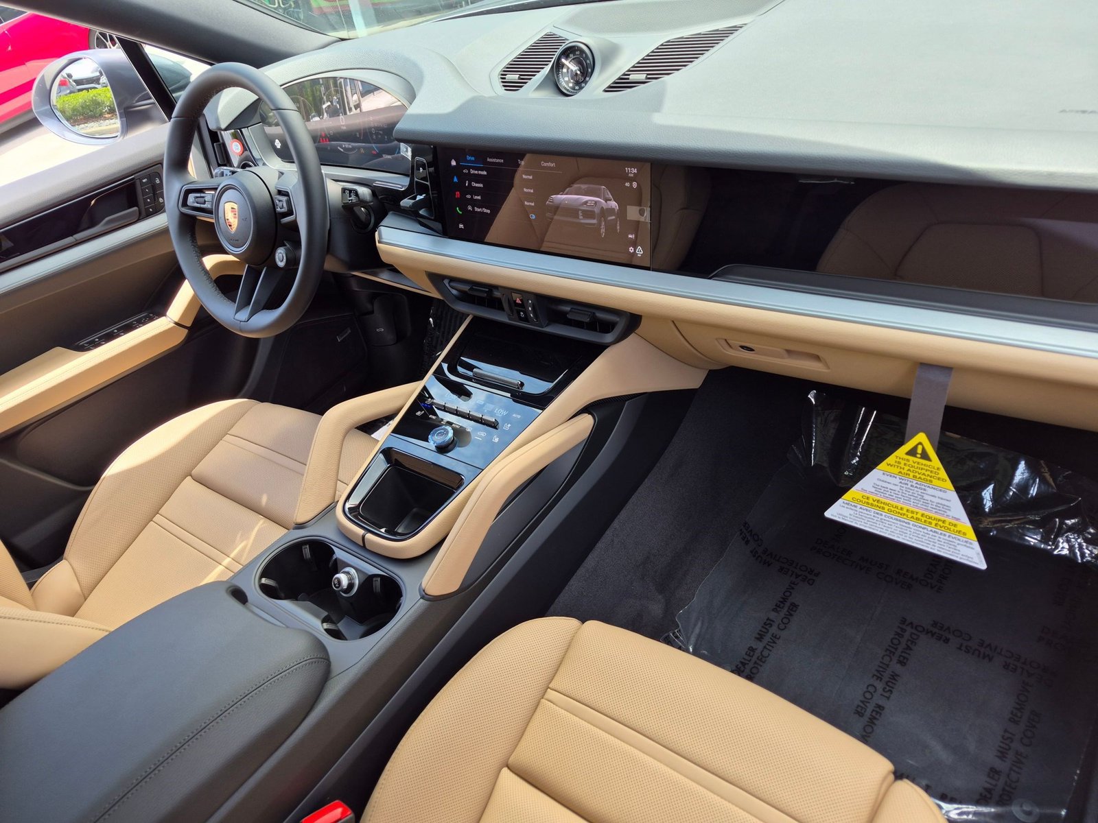 New 2026 Porsche Cayenne Coupe AWD/4WD image 27
