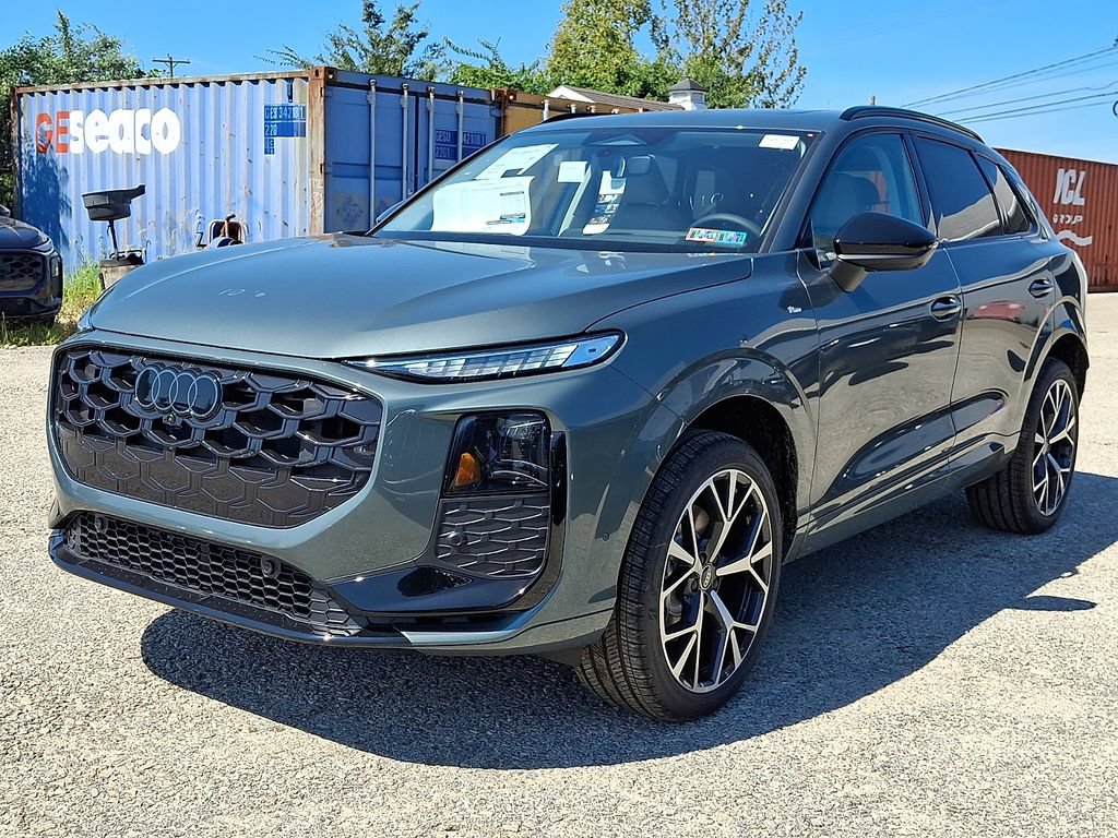 New 2026 Audi Q3 quattro 2.0T AWD/4WD image 2