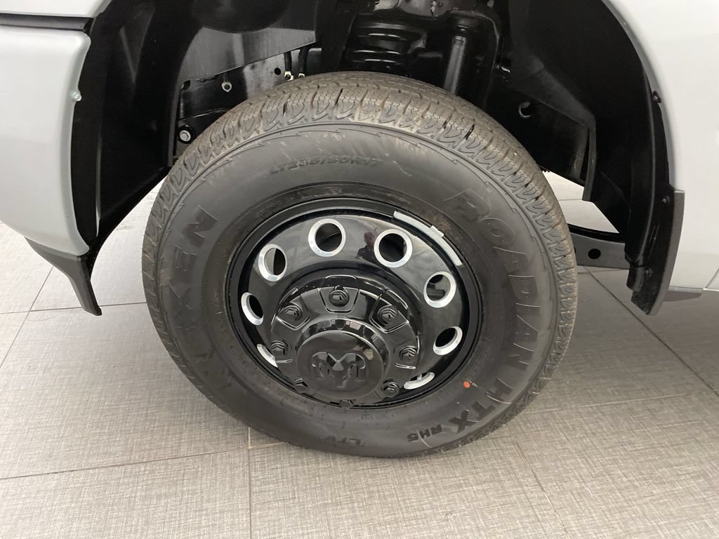 New 2026 RAM 3500 Big Horn AWD/4WD image 10