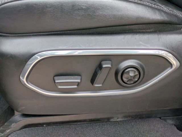 Certified 2024 Jeep Wagoneer Series II w/ Flexible Seating Group image 23