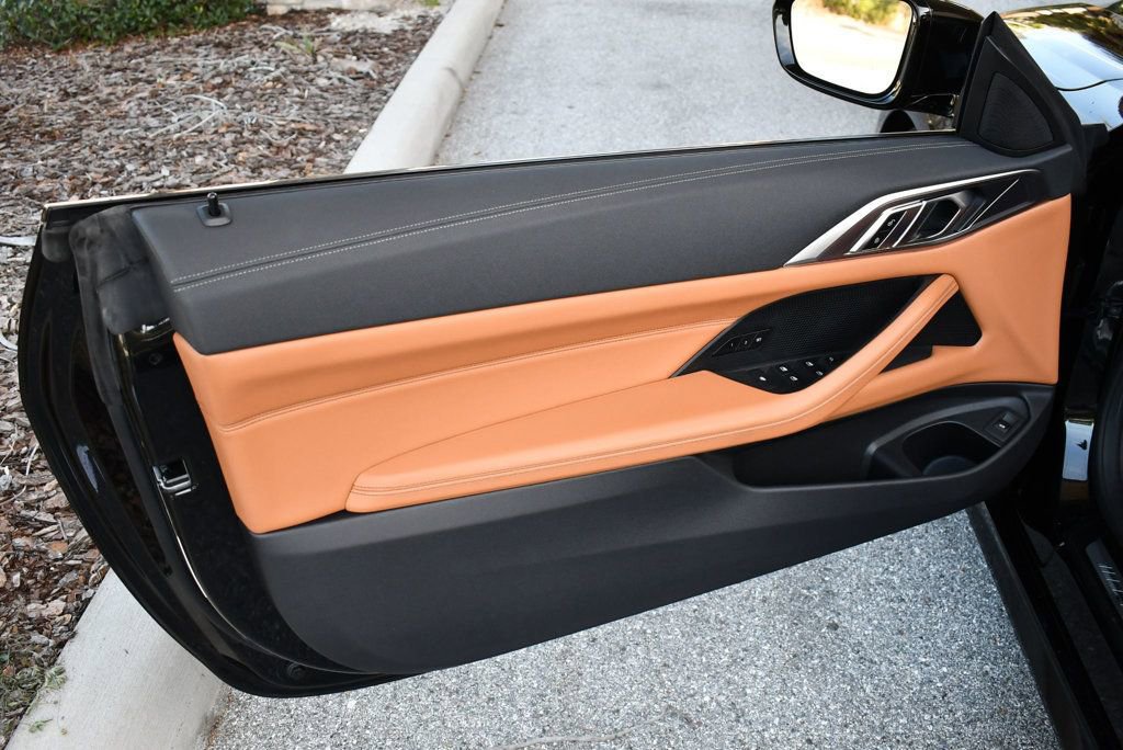 Used 2022 BMW 430i Convertible w/ M Sport Package image 11