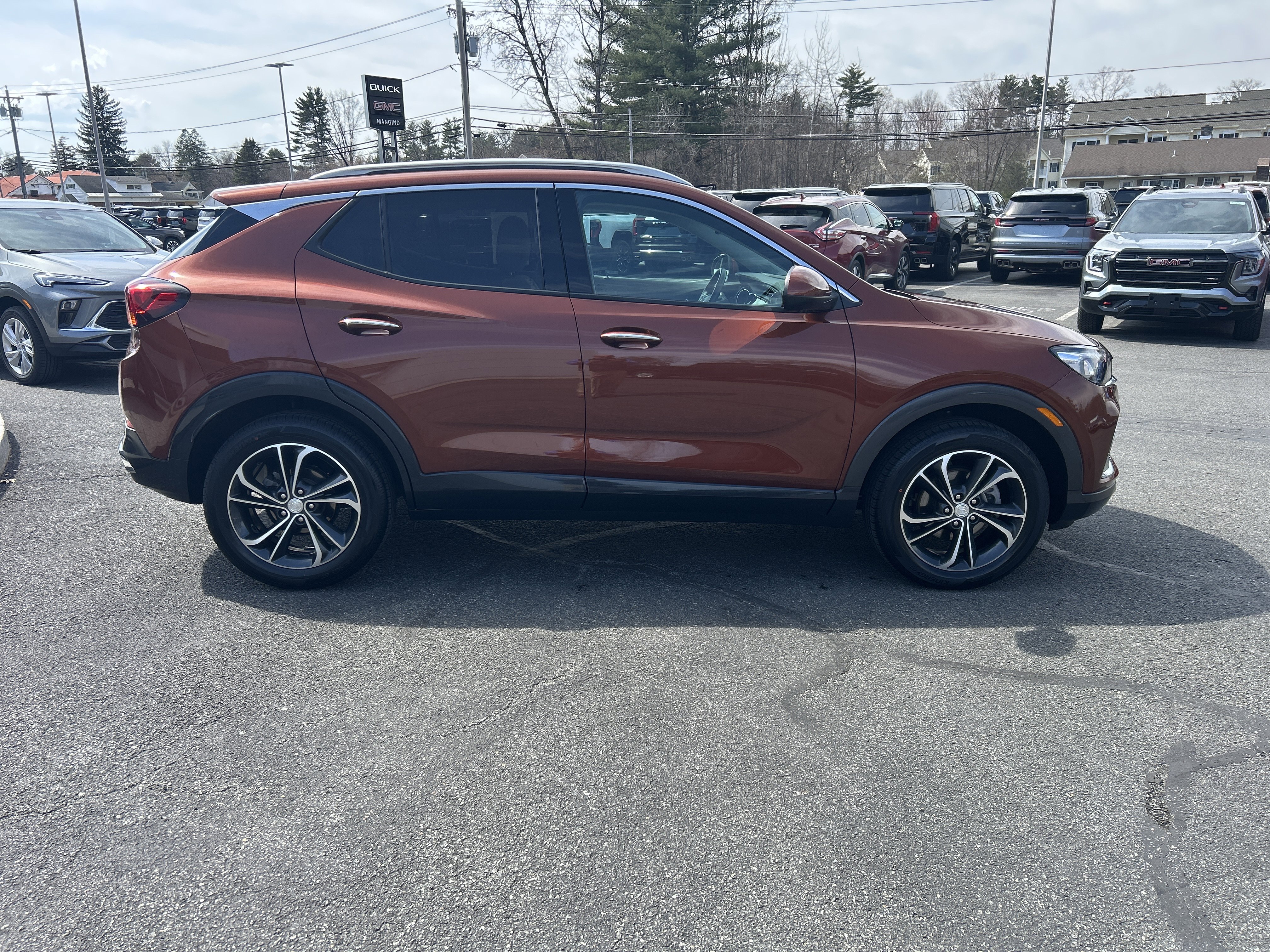 Used 2020 Buick Encore GX Essence w/ Advanced Technology Package image 12