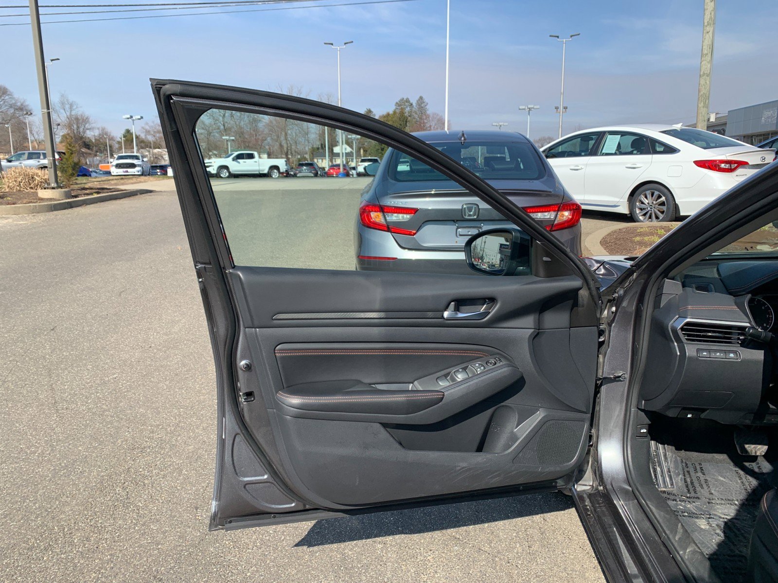 Used 2022 Nissan Altima 2.5 SR image 9