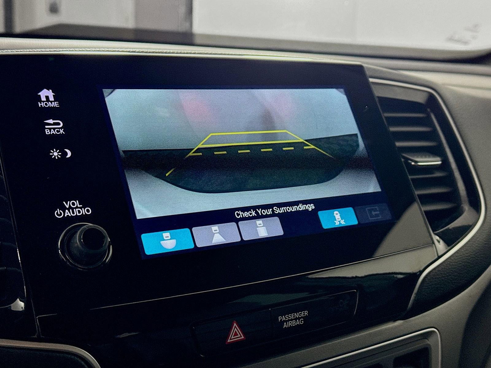 Used 2023 Honda Passport EX-L image 12