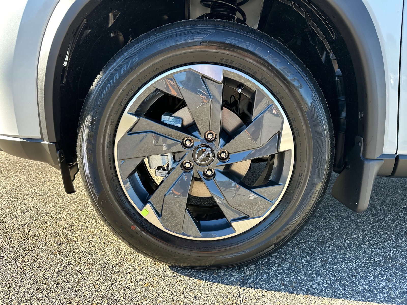 New 2026 Nissan Rogue SV image 11