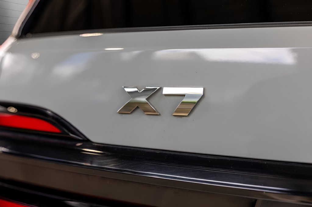 Used 2024 BMW X7 M60i w/ Executive Package AWD/4WD image 17