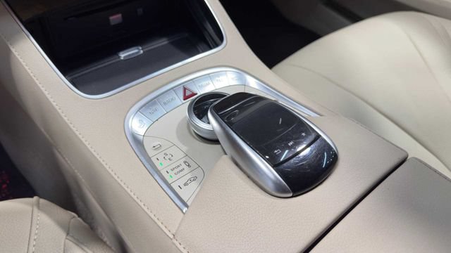 Used 2017 Mercedes-Benz S 550 Sedan image 27
