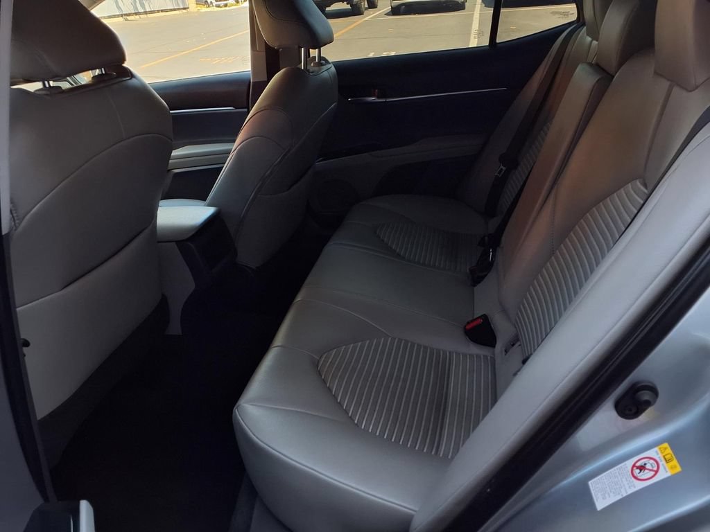 Certified 2018 Toyota Camry SE w/ Convenience Package FWD image 22